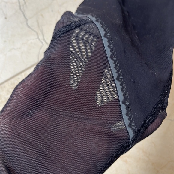 Ivivva Black Leggings Size small - Picture 6 of 6